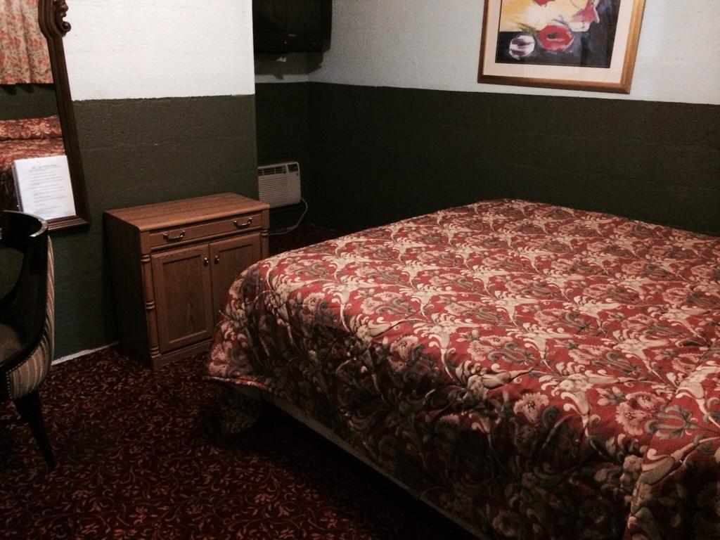 Lido Motel Kingman Room photo