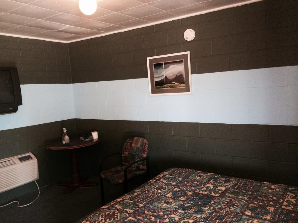 Lido Motel Kingman Room photo