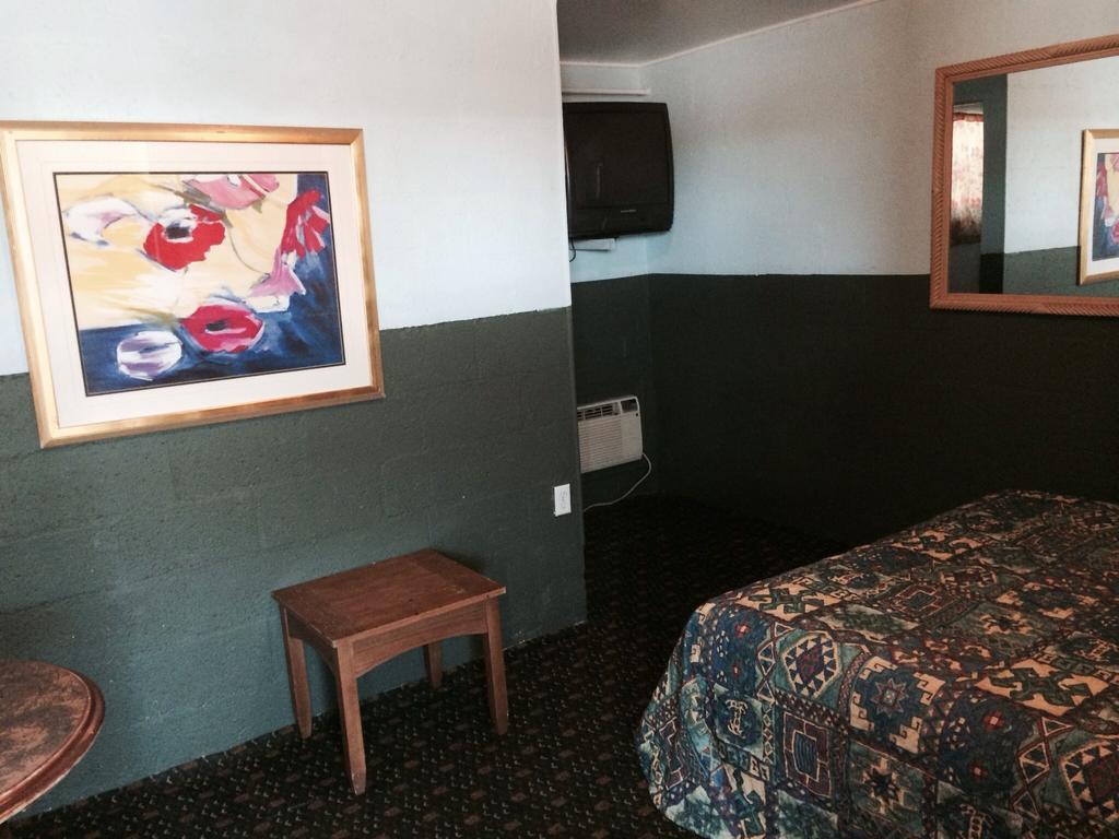 Lido Motel Kingman Room photo